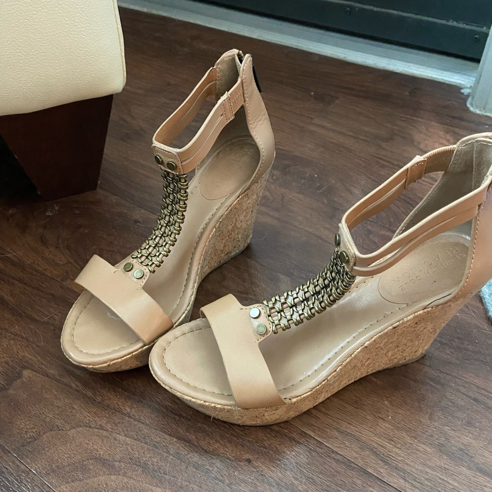 Wedges - Picture 2 of 7